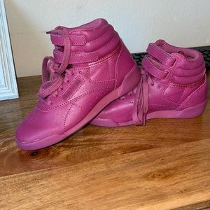 reebok 12 1/2 hightop retro pink